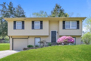 5724 ALOHA AVE KNOXVILLE, TN 37921